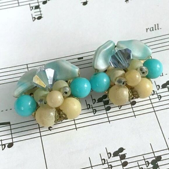 BLUE AND YELLOW BEADED AND CRYSTAL CLIP-ON EARRING - Picture 1 of 3